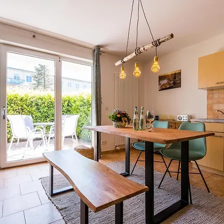 Haus Ostseenixe 02 *