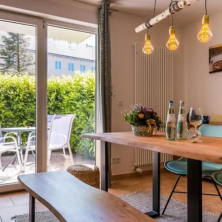 Haus Ostseenixe 02 *